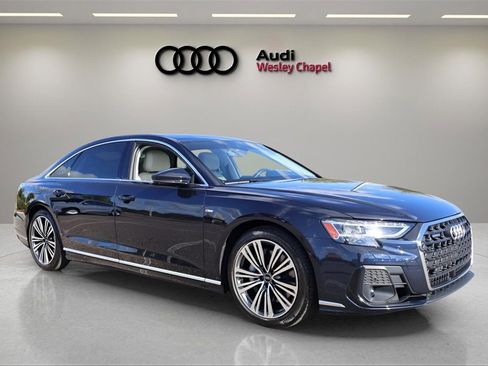 Used 2023 Audi A8 L 3.0T image 7