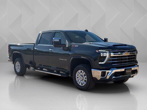 New 2026 Chevrolet Silverado 3500 LTZ w/ LTZ Convenience Package image 3