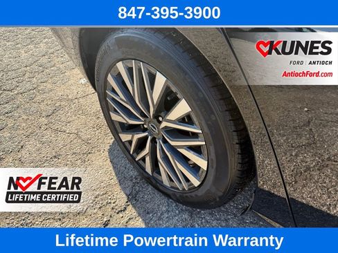 Used 2024 Nissan Altima 2.5 SV image 11