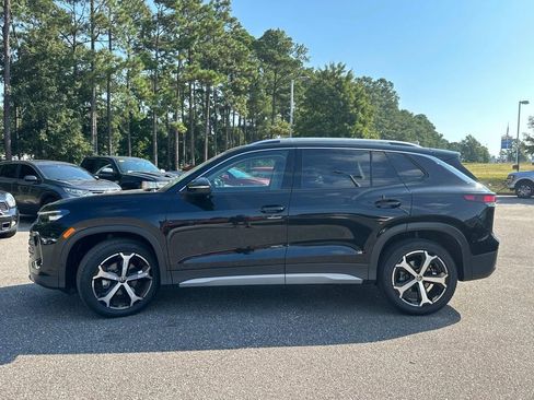 New 2025 Volkswagen Tiguan SE image 9