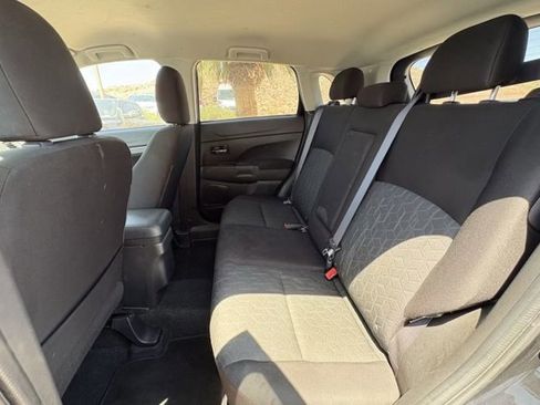 Used 2025 Mitsubishi Outlander Sport AWD image 10