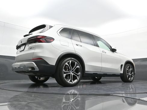 New 2026 BMW X5 xDrive40i AWD/4WD image 28
