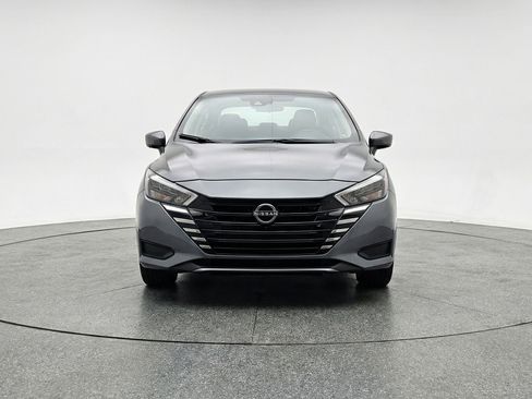 Used 2025 Nissan Versa SV FWD image 2
