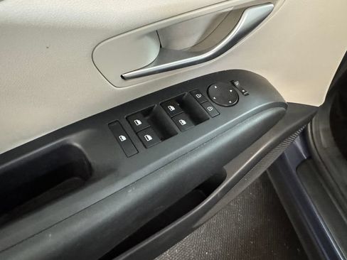 Used 2025 Hyundai Tucson SEL FWD image 16