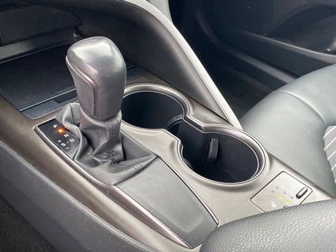 Used 2023 Toyota Camry SE FWD image 10