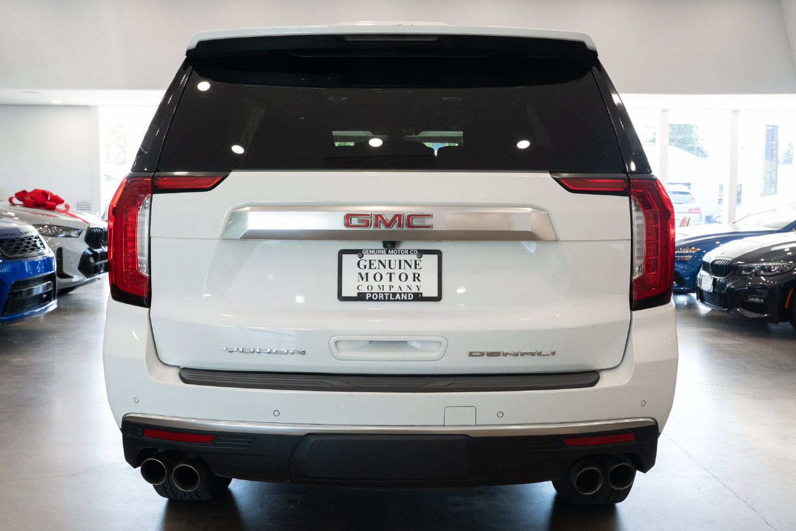 Used 2022 GMC Yukon Denali AWD/4WD image 5