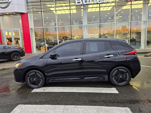 Used 2025 Nissan Leaf SV Plus image 11