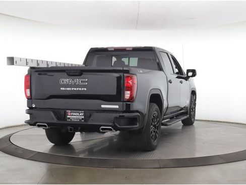 Used 2025 GMC Sierra 1500 Elevation w/ Elevation Premium Package AWD/4WD image 7