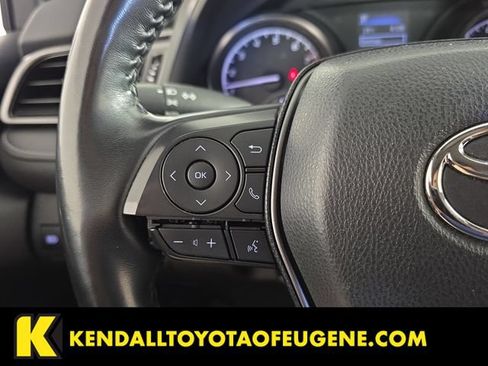 Used 2022 Toyota Camry SE FWD image 15
