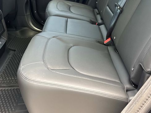 Certified 2025 Land Rover Defender 110 S image 13