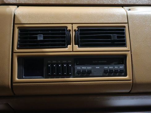 Used 1989 Chevrolet Silverado 1500 4x4 Extended Cab image 22