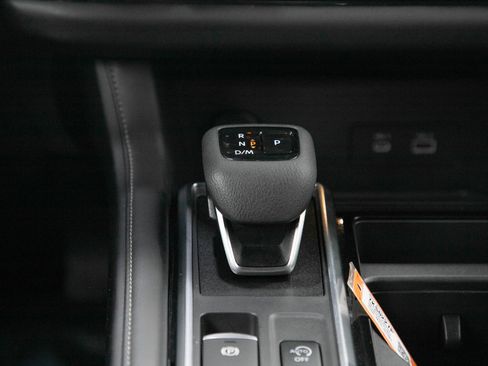 Used 2023 Nissan Pathfinder SL w/ SL Premium Package AWD/4WD image 21