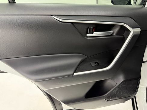 Used 2023 Toyota RAV4 XLE Premium image 35