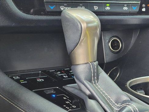 Used 2018 Lexus RX 350L FWD w/ Accessory Package image 12