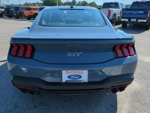 Used 2025 Ford Mustang GT Premium RWD image 5