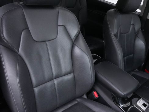 Used 2021 Kia Telluride EX w/ EX Premium Package FWD image 11