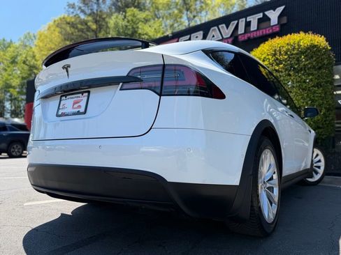 Used 2018 Tesla Model X 100D image 13