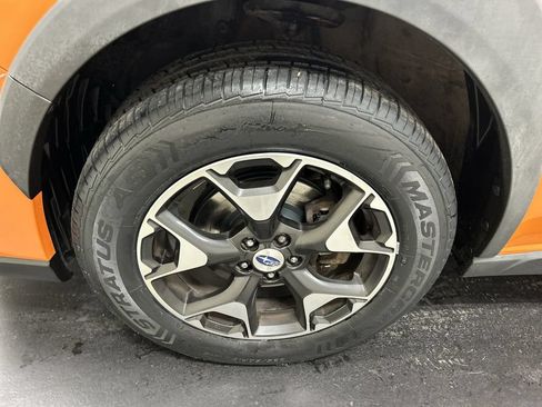 Used 2018 Subaru Crosstrek 2.0i Premium w/ Moonroof Package AWD/4WD image 8