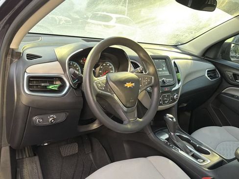 Used 2018 Chevrolet Equinox LS FWD image 10