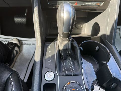 Used 2022 Volkswagen Atlas SE w/ Panoramic Sunroof Package image 27