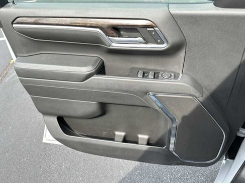 Used 2024 GMC Sierra 1500 Elevation image 20