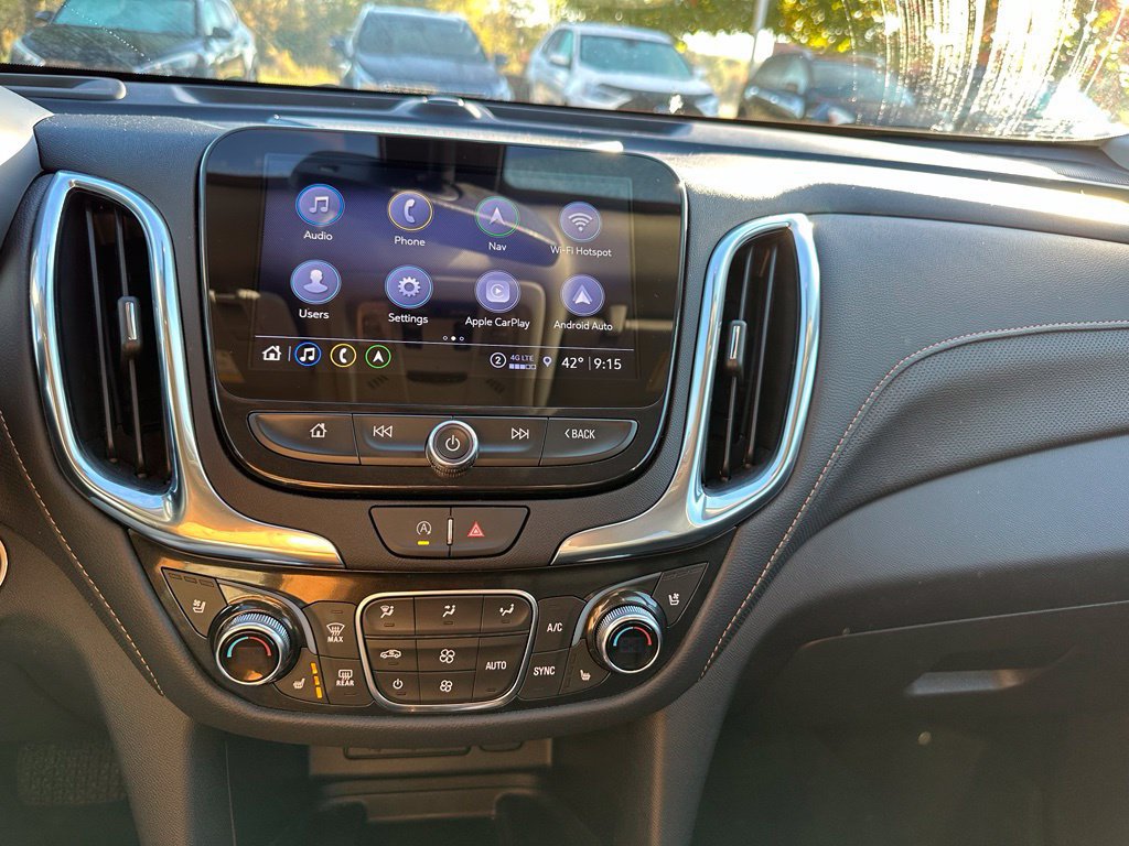 Used 2024 Chevrolet Equinox Premier FWD image 17