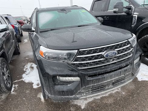 Used 2021 Ford Explorer XLT w/ Equipment Group 202A image 19