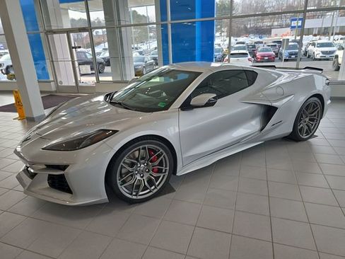 New 2026 Chevrolet Corvette Z06 image 2
