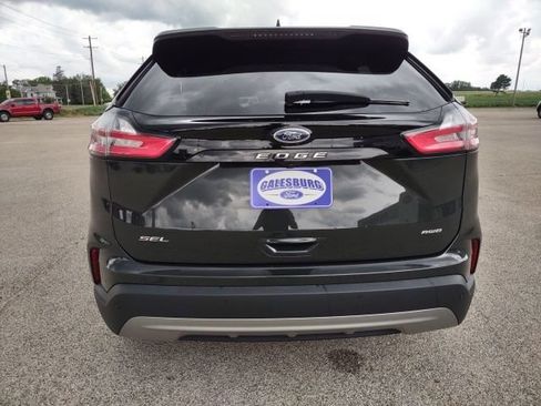 Used 2023 Ford Edge SEL w/ Convenience Package AWD/4WD image 4
