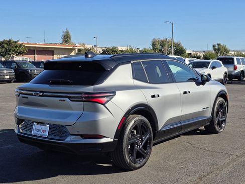 New 2026 Chevrolet Equinox EV RS image 7