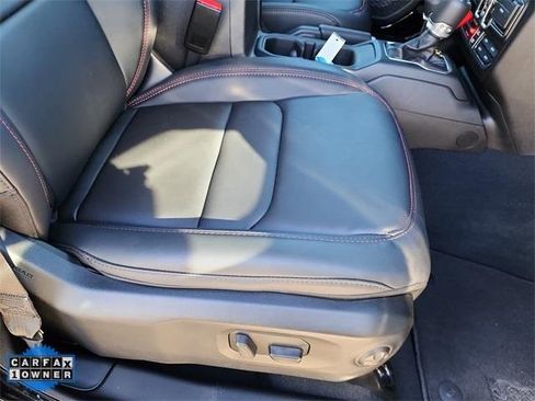 Used 2025 Jeep Wrangler Unlimited Rubicon image 20