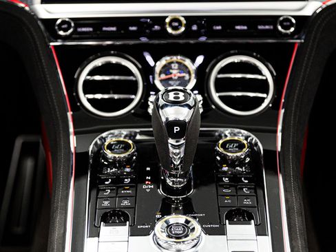 Used 2024 Bentley Continental GT Speed image 41