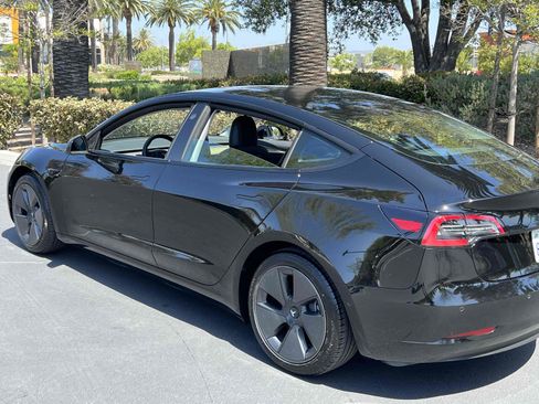 Used 2021 Tesla Model 3 Standard Range Plus RWD image 21