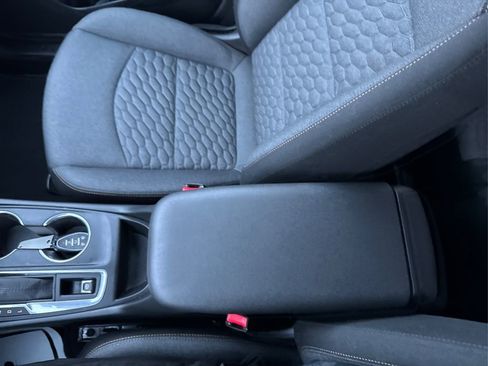 Used 2020 Chevrolet Equinox LT image 15