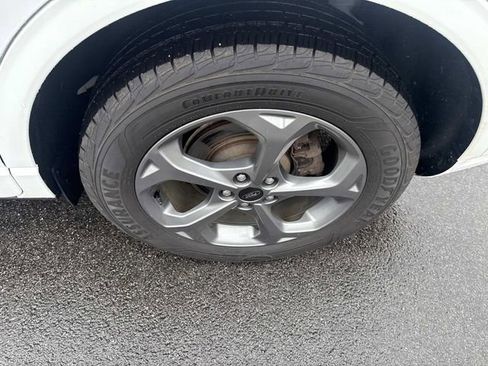 Used 2023 Ford Escape ST-Line Select image 14