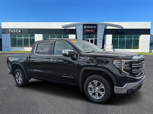 Used 2022 GMC Sierra 1500 SLT RWD image 1