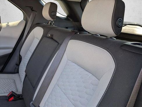 Used 2018 Chevrolet Equinox LT image 13