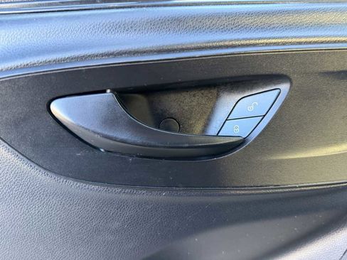 Used 2019 Mercedes-Benz Sprinter 170 image 11