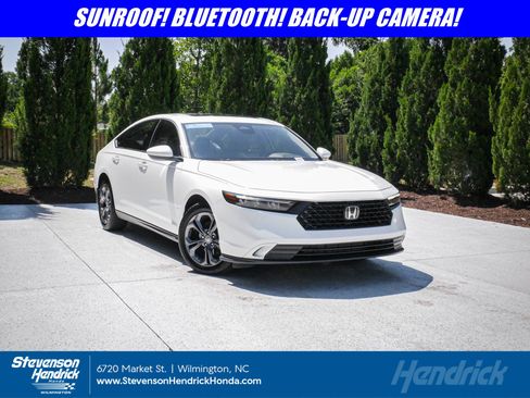Certified 2023 Honda Accord EX image 1