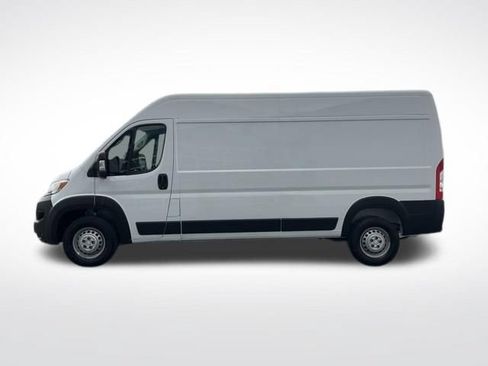 Used 2025 RAM ProMaster 2500 w/ Convenience Group FWD image 12