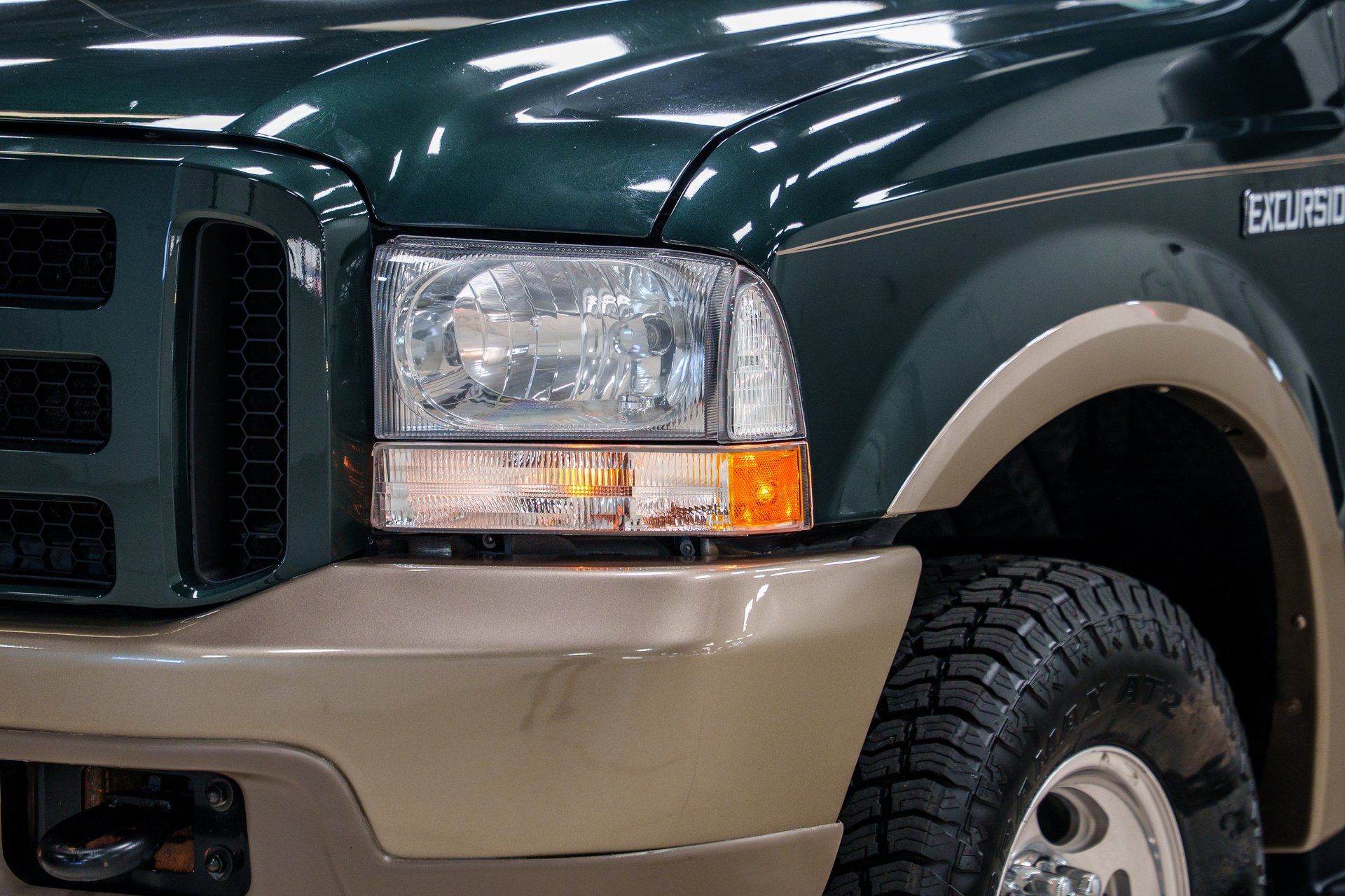 Used 2004 Ford Excursion Eddie Bauer AWD/4WD image 21