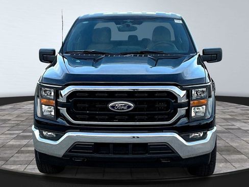 Used 2023 Ford F150 XLT image 3