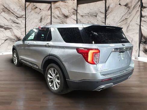 Used 2020 Ford Explorer Limited AWD/4WD image 7