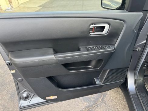 Used 2011 Honda Pilot EX-L image 18