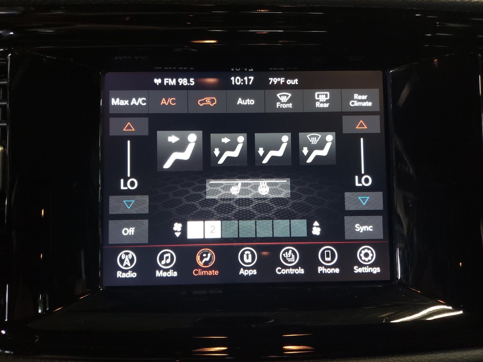 Used 2024 Dodge Durango SXT w/ 3rd Row Seating Group RWD image 17