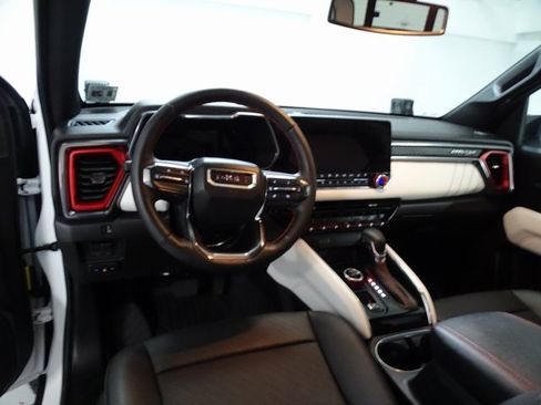 Certified 2024 GMC Canyon AT4X image 5