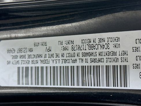 Used 2020 Jeep Compass Sport image 40