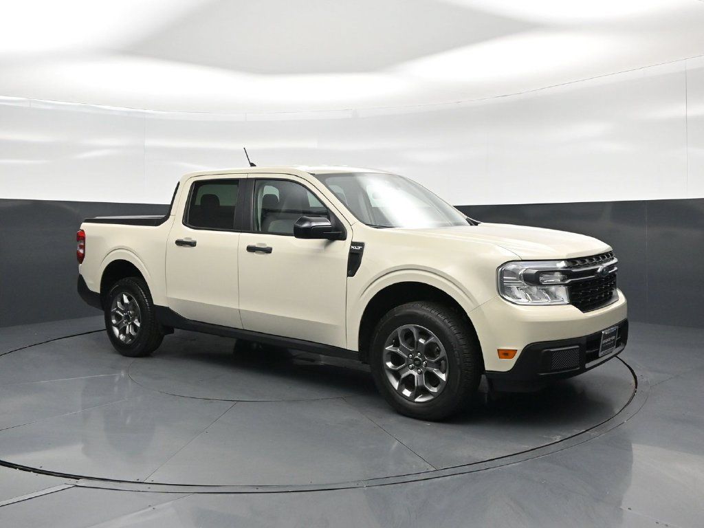 Certified 2024 Ford Maverick XLT w/ XLT Luxury Package FWD image 23