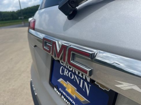 Used 2018 GMC Acadia SLE FWD image 9