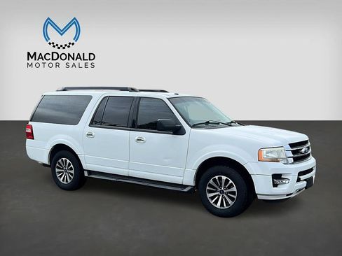 Used 2017 Ford Expedition EL XLT w/ Equipment Group 202A RWD image 2